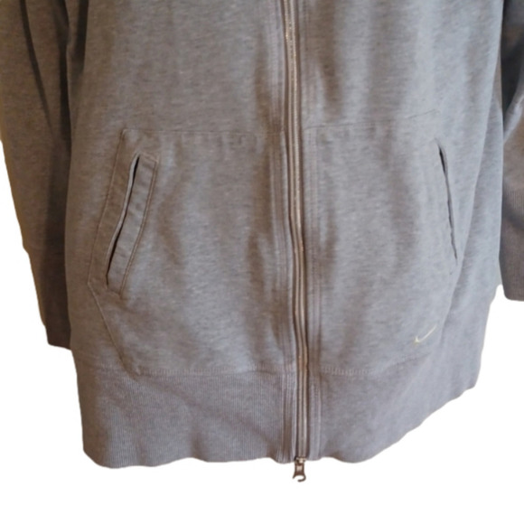 NIKE slimmer Fitting Ladies Xl Nike Hoodie/ Jacket. Light Grey. - Picture 3 of 11